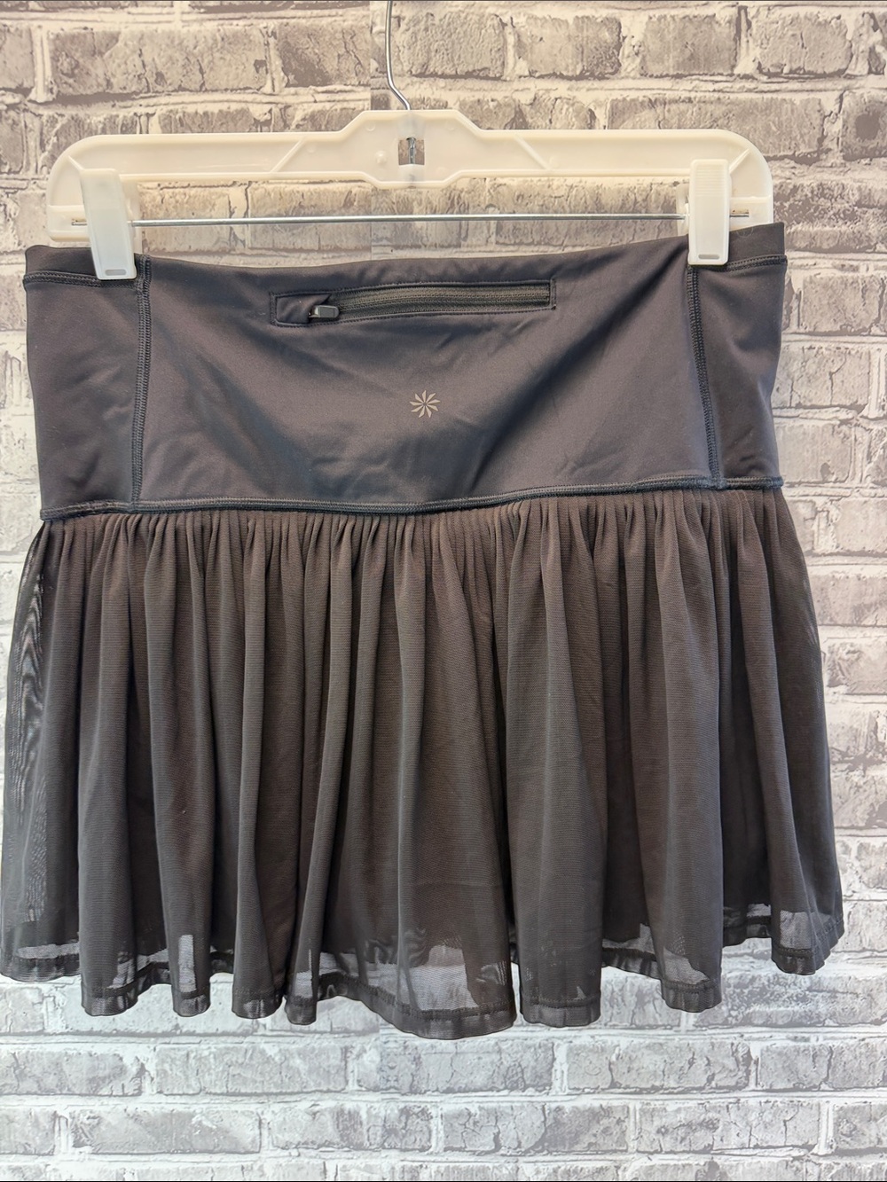 Women's Athleta Black Active Skorts‎ with Mesh Overlay